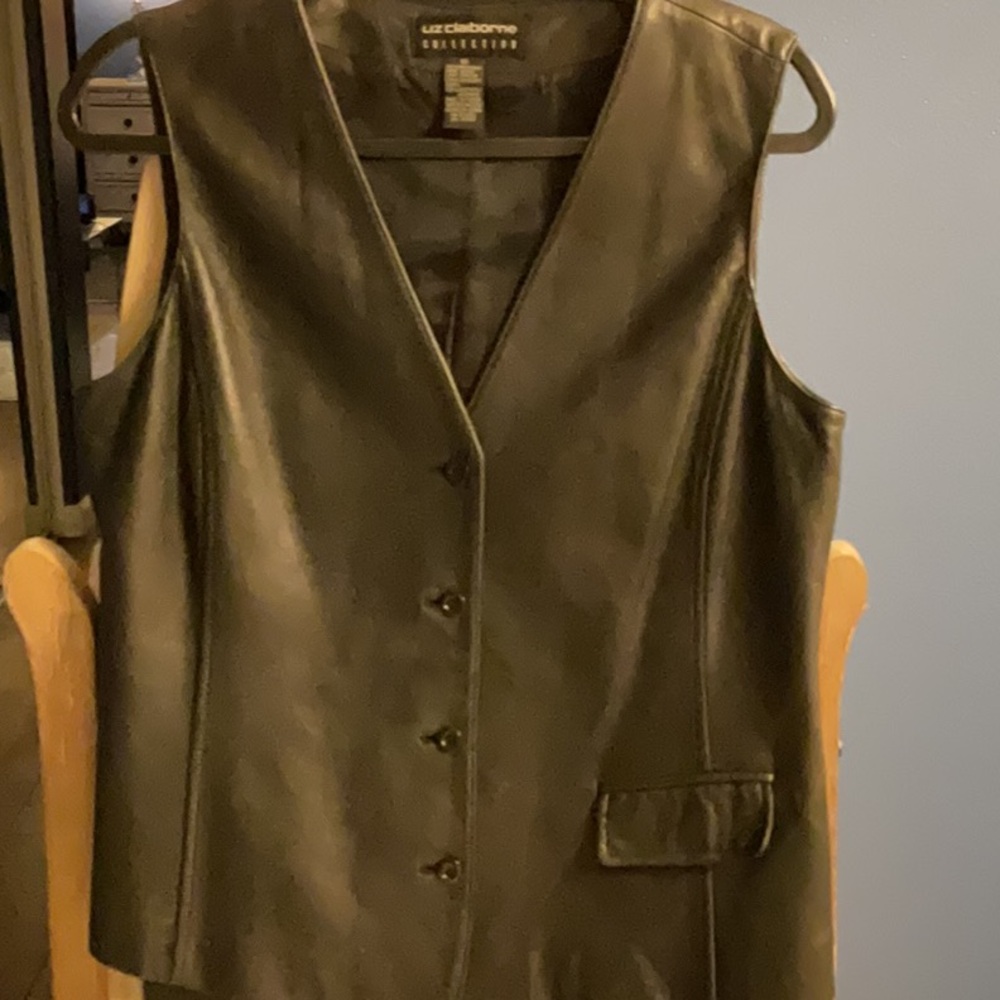 Liz Claiborne Black Sleeveless Vest with V-neckline